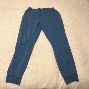 Lululemon City Sweat Jogger
Soft Denim - Good condition